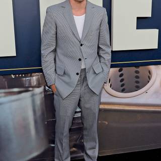 Jeremy Allen White wallpaper