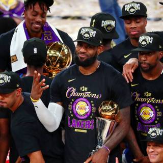 Lebron aesthetic PC wallpaper