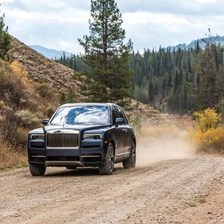 Rolls Royce Cullinan 4k wallpaper