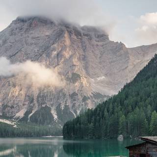 Lakes iPhone wallpaper