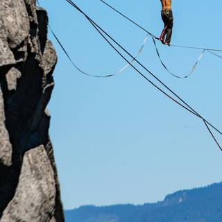 Slacklining wallpaper