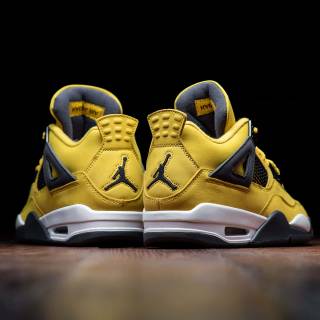 Jordan 4 yellow wallpaper