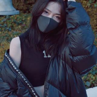 Hong Kong Doll wallpaper