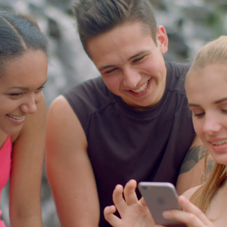 People laughing wallpaper