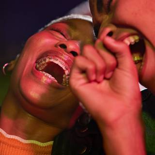 People laughing wallpaper