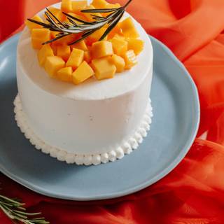 White cake wallpaper