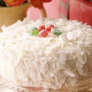 White cake wallpaper