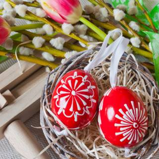 Easter red wallpaper