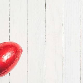 Easter red wallpaper