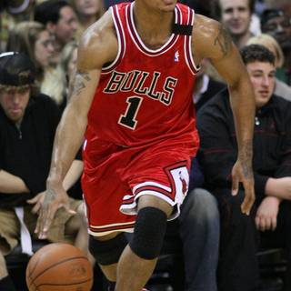 Derrick Rose phone wallpaper