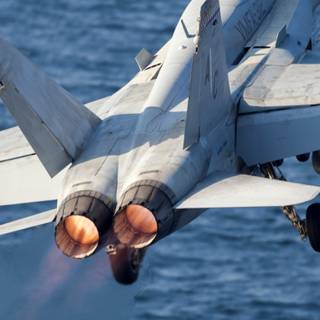 F-18 iPhone wallpaper