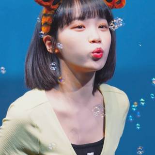 LE SSERAFIM Chaewon wallpaper