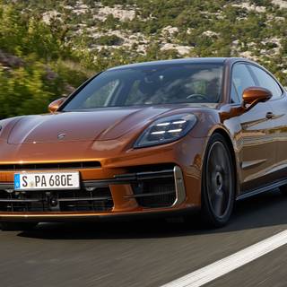 Porsche Panamera 2024 wallpaper