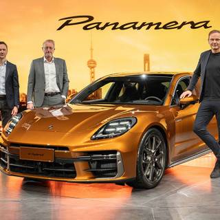 Porsche Panamera 2024 wallpaper