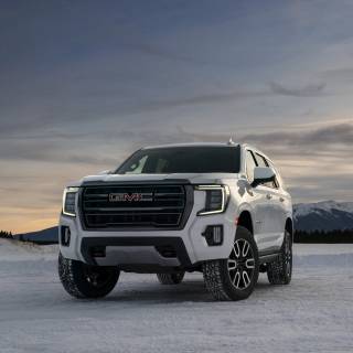 GMC Yukon Denali wallpaper