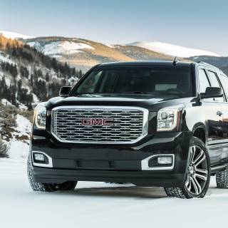 GMC Yukon Denali wallpaper