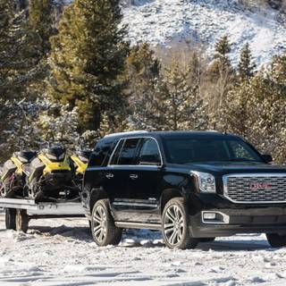 GMC Yukon Denali wallpaper