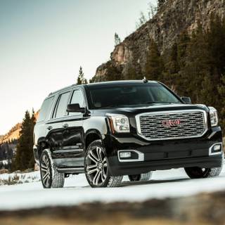 GMC Yukon Denali wallpaper