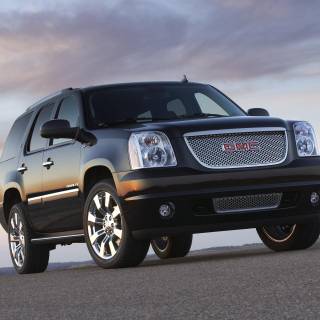 GMC Yukon Denali wallpaper