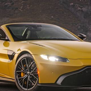 iPhone Aston Martin wallpaper
