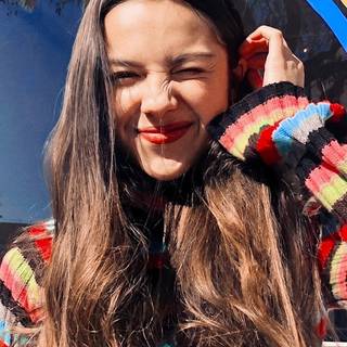 Olivia Rodrigo phone wallpaper