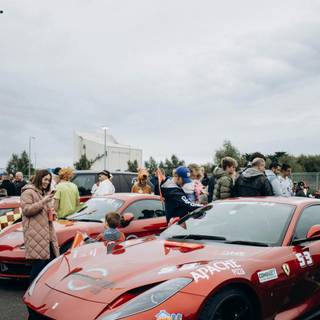 Ferrari 812 iPhone wallpaper