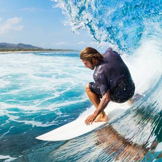 iPhone surf wallpaper