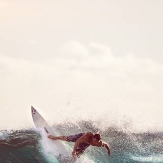 iPhone surf wallpaper