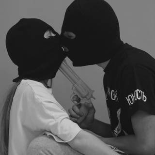 Gangster couple wallpaper