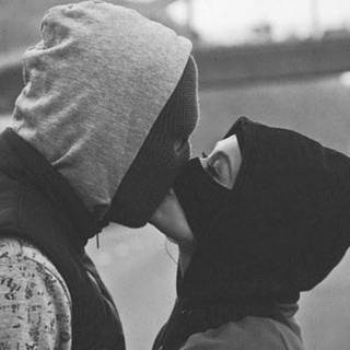 Gangster couple wallpaper