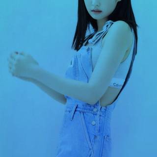 Blue Jennie wallpaper