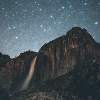 Night mountain phone wallpaper