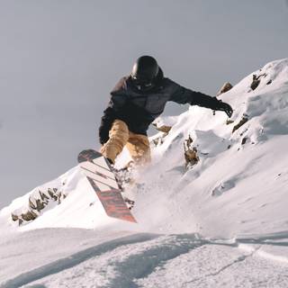 Snowboarding iPhone wallpaper