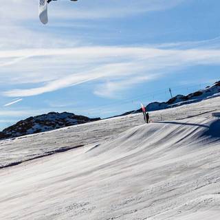 Snowboarding iPhone wallpaper