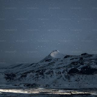 Night mountain phone wallpaper