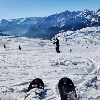 Ski iPhone wallpaper