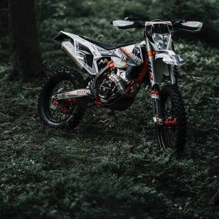 Motorbike iPhone wallpaper