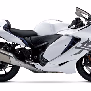 White Suzuki Hayabusa 4k wallpaper