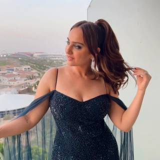 Kusha Kapila wallpaper