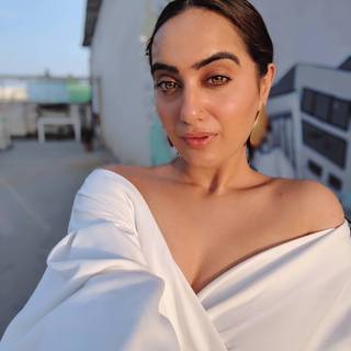 Kusha Kapila wallpaper