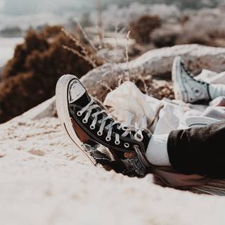 Converse aesthetic wallpaper