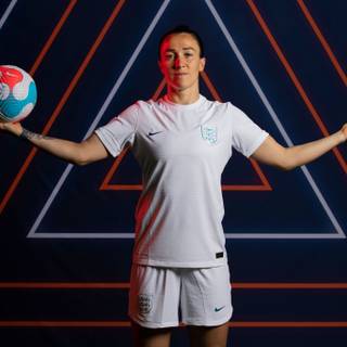 Lucy Bronze computer wallpaper