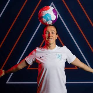 Lucy Bronze computer wallpaper