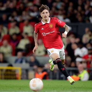 Garnacho computer wallpaper