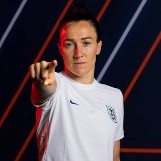 Lucy Bronze computer wallpaper