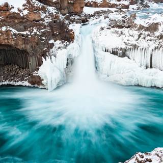 Winter 1440x2560 wallpaper