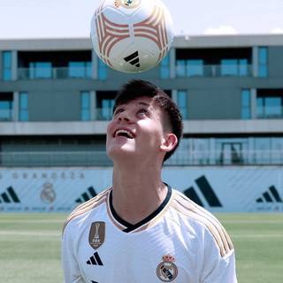 Real Madrid team 2024 wallpaper