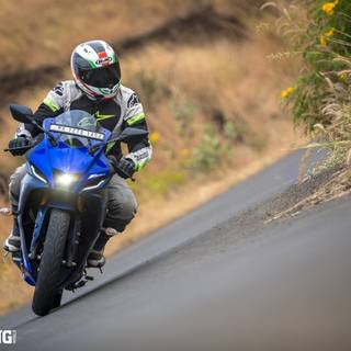 Yamaha R15 V4 Racing Blue wallpaper