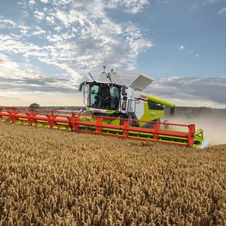 Claas Lexion wallpaper