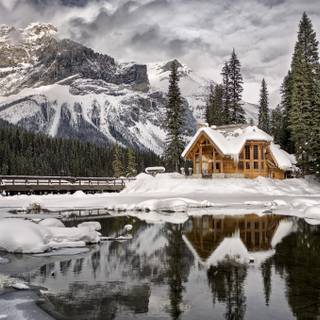 Winter lake and mountain wallpaper
